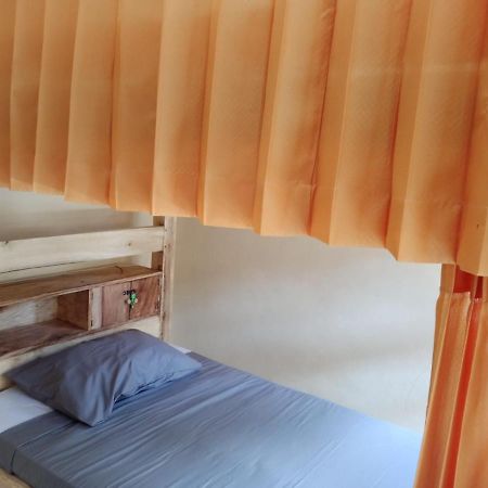 Barracuda Beach Hostel Amed Eksteriør billede