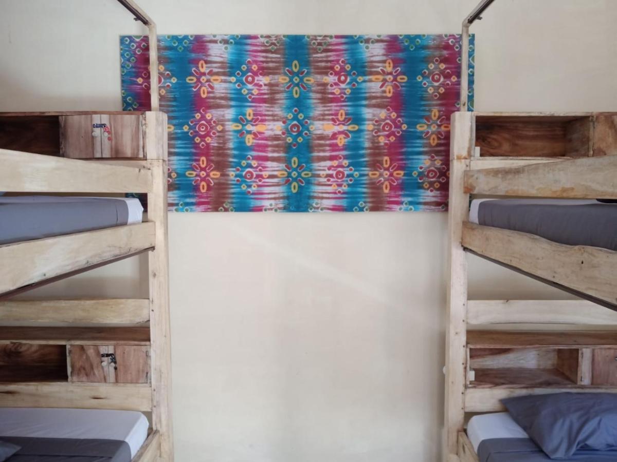 Barracuda Beach Hostel Amed Eksteriør billede