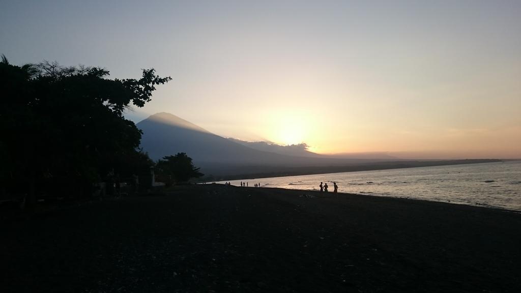 Barracuda Beach Hostel Amed Eksteriør billede