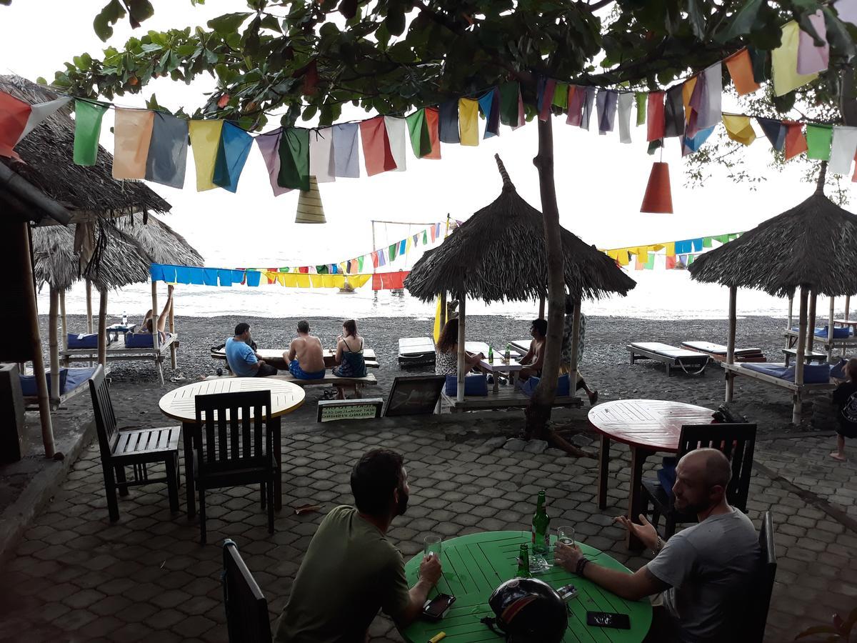 Barracuda Beach Hostel Amed Eksteriør billede