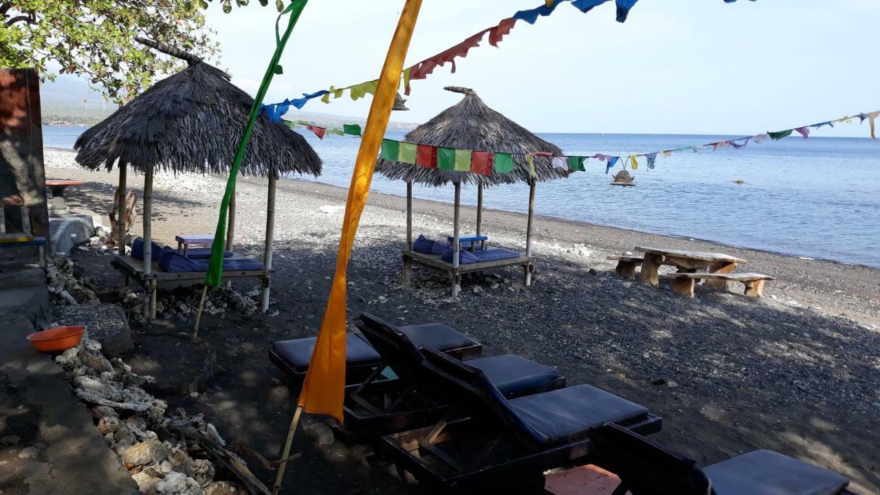 Barracuda Beach Hostel Amed Eksteriør billede