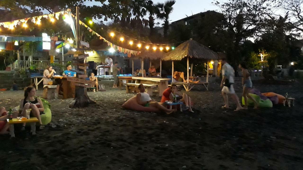 Barracuda Beach Hostel Amed Eksteriør billede