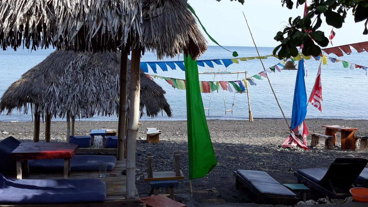Barracuda Beach Hostel Amed Eksteriør billede